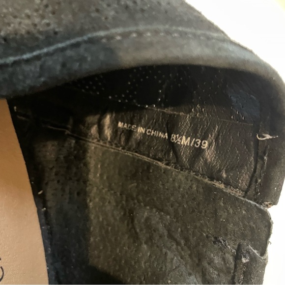 Lucky Brand Women’s 8.5 Black Suede Ankle Booties Perforated Heeled Shoes - Picture 6 of 7